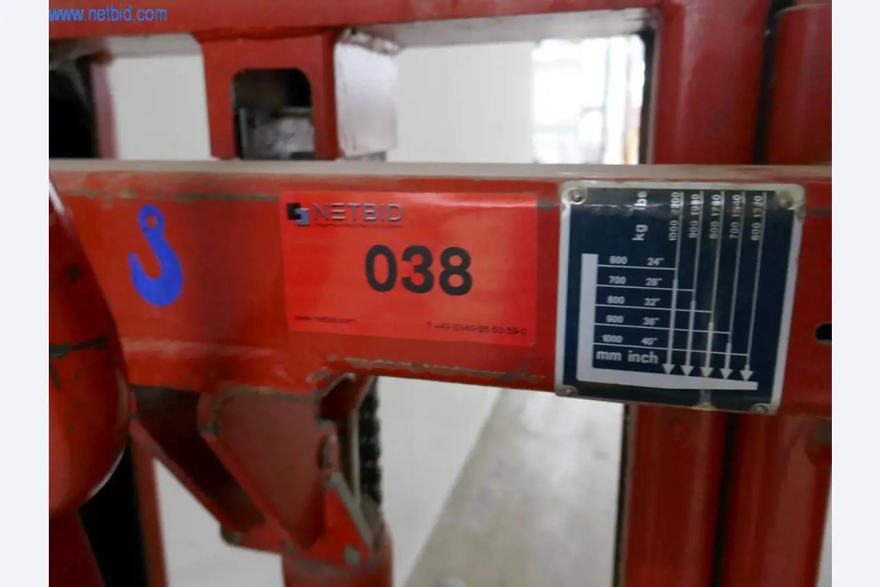 Maschinen zur Herstellung von Wohnraummöbeln-3