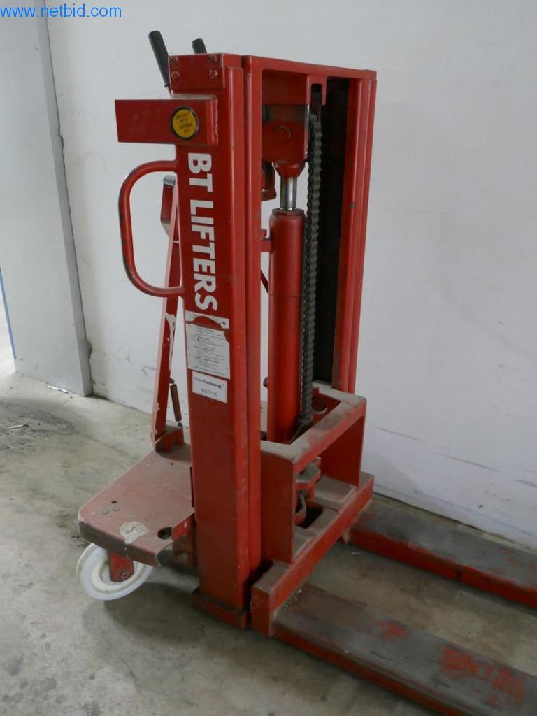 Maschinen zur Herstellung von Wohnraummöbeln-5