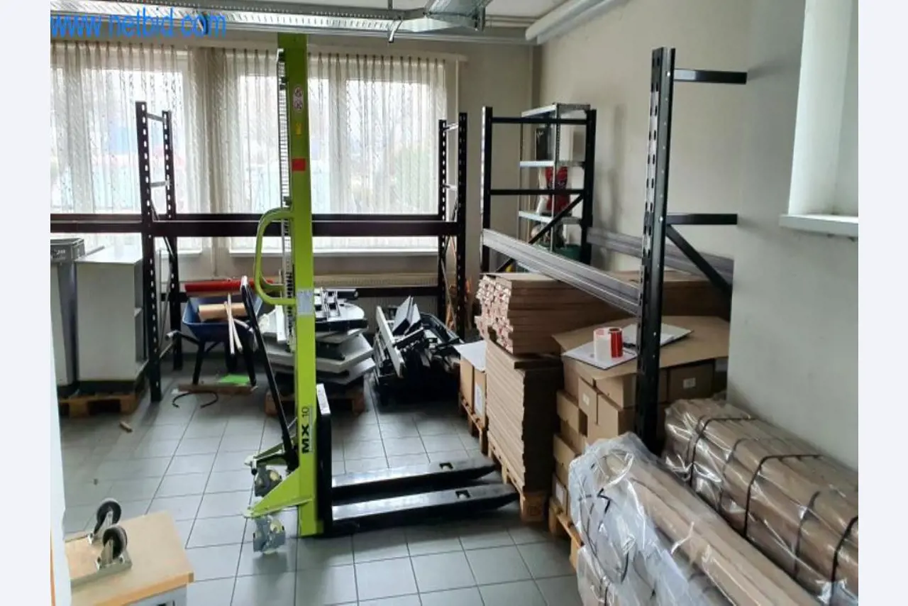 Máquinas para a produção de mobiliário para salas de estar-3