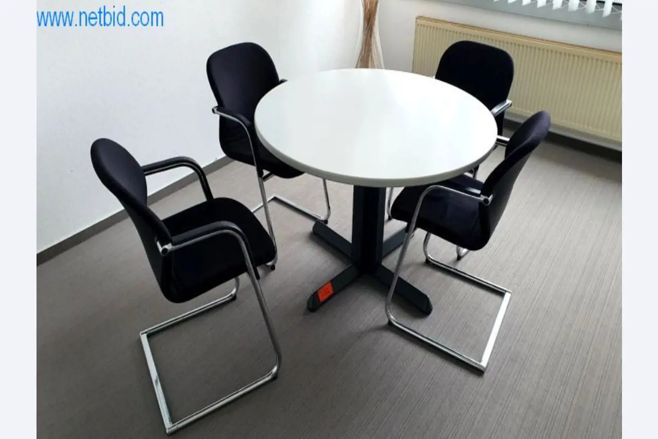 Stroje na výrobu obývacího nábytku-1