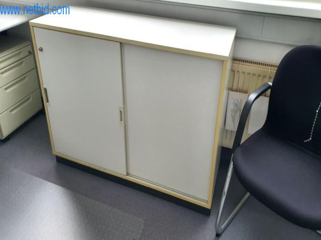 Stroje na výrobu obývacího nábytku-4