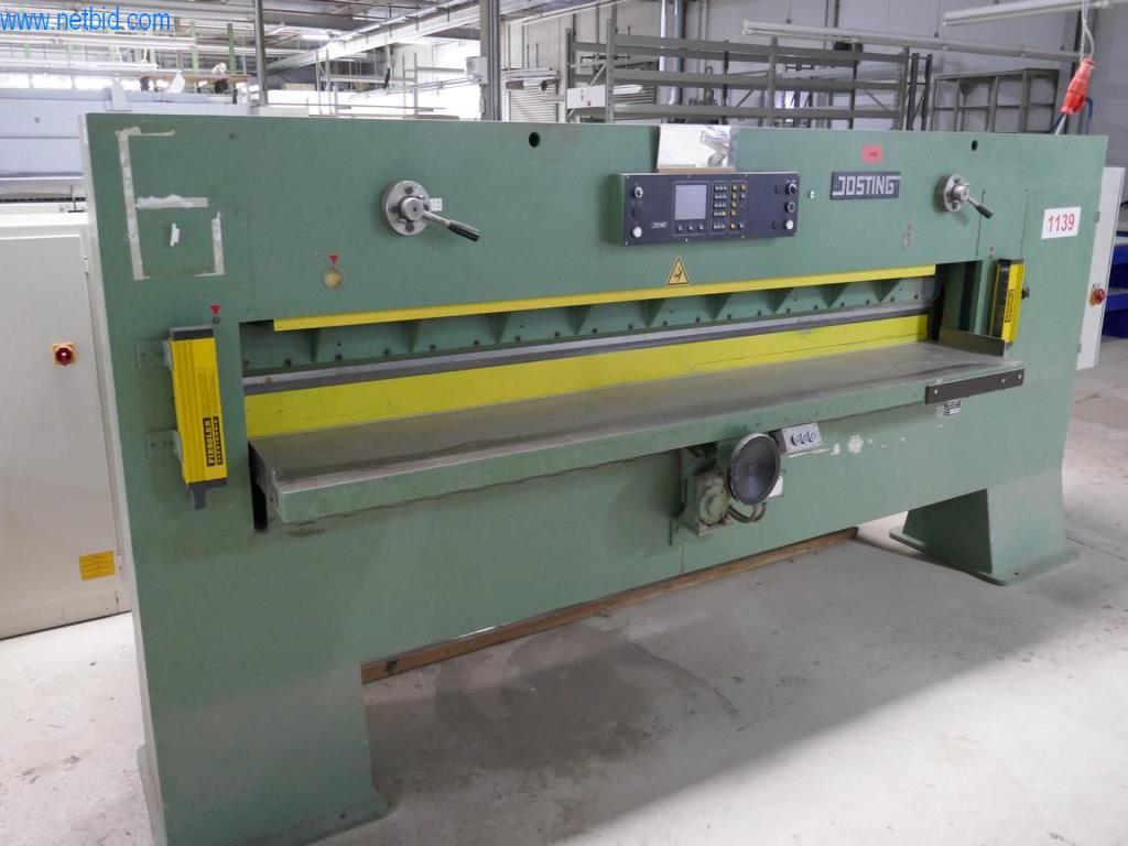 Máquinas para a produção de mobiliário para salas de estar-1