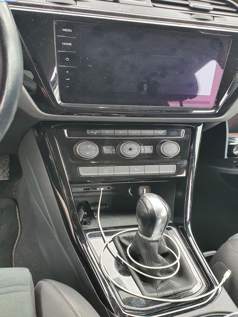 Maschinen zur Herstellung von Wohnraummöbeln-3