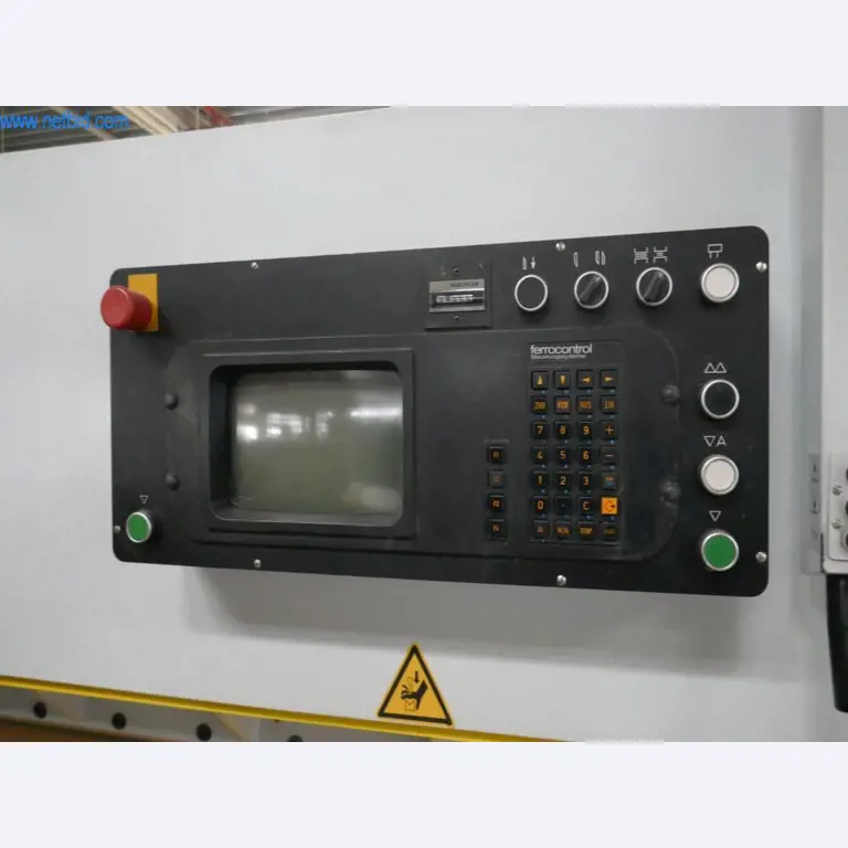 Máquinas para a produção de mobiliário para salas de estar-5