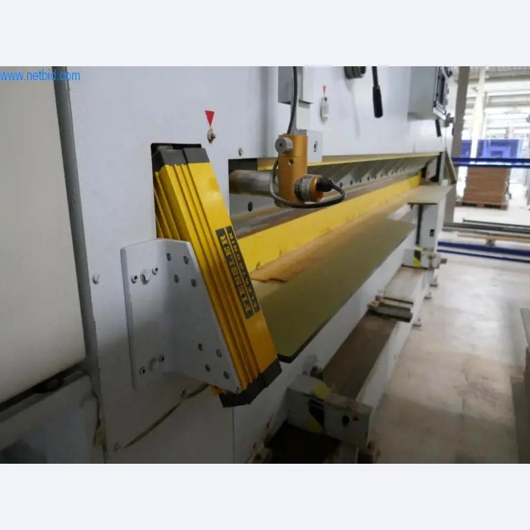 Máquinas para a produção de mobiliário para salas de estar-7