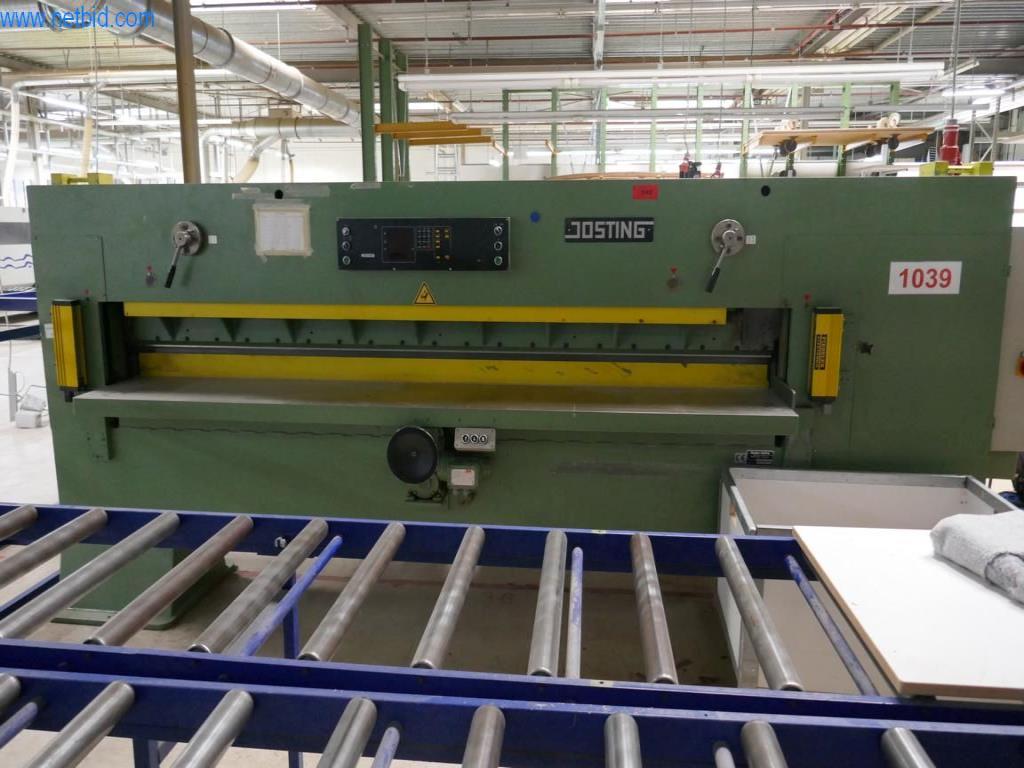 Machines pour la fabrication de meubles d'intérieur-2