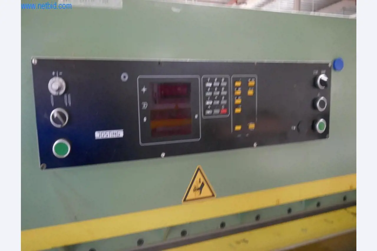 Máquinas para a produção de mobiliário para salas de estar-4