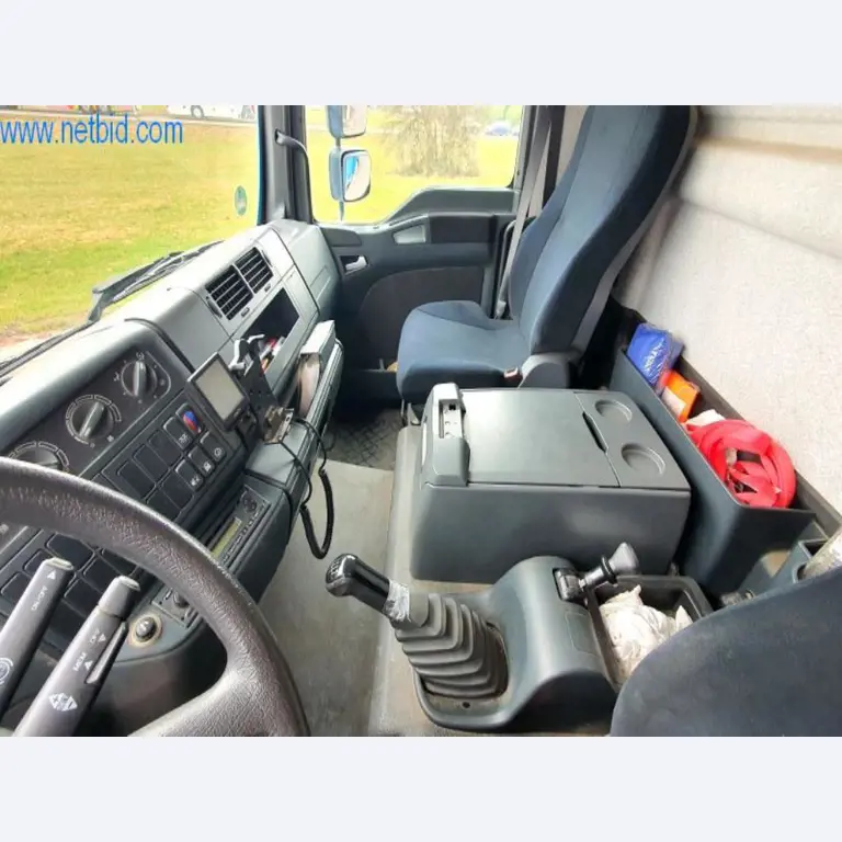 Máquinas para a produção de mobiliário para salas de estar-17