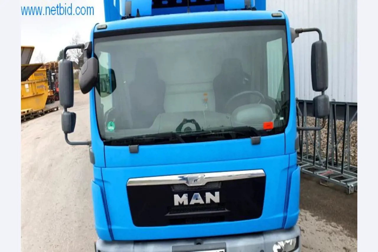 Máquinas para a produção de mobiliário para salas de estar-29