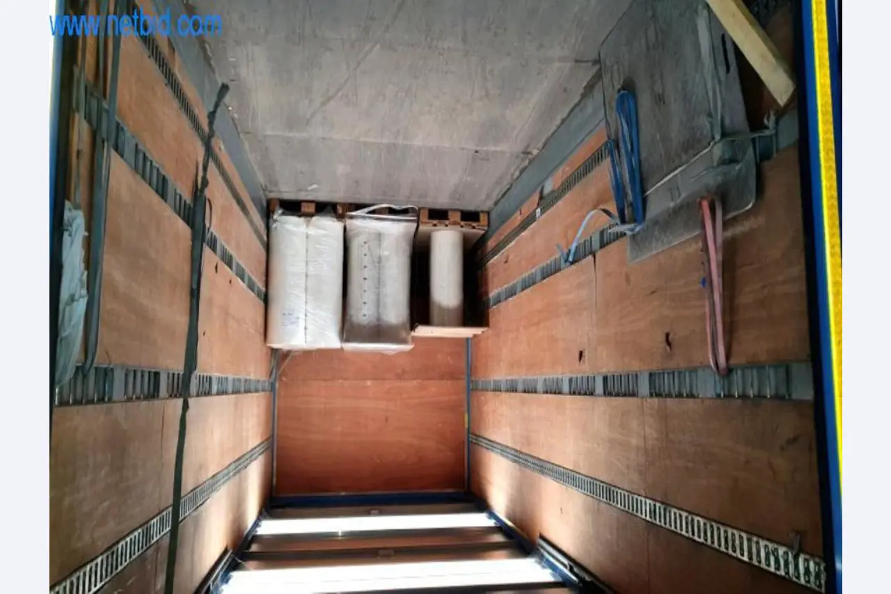 Máquinas para a produção de mobiliário para salas de estar-42