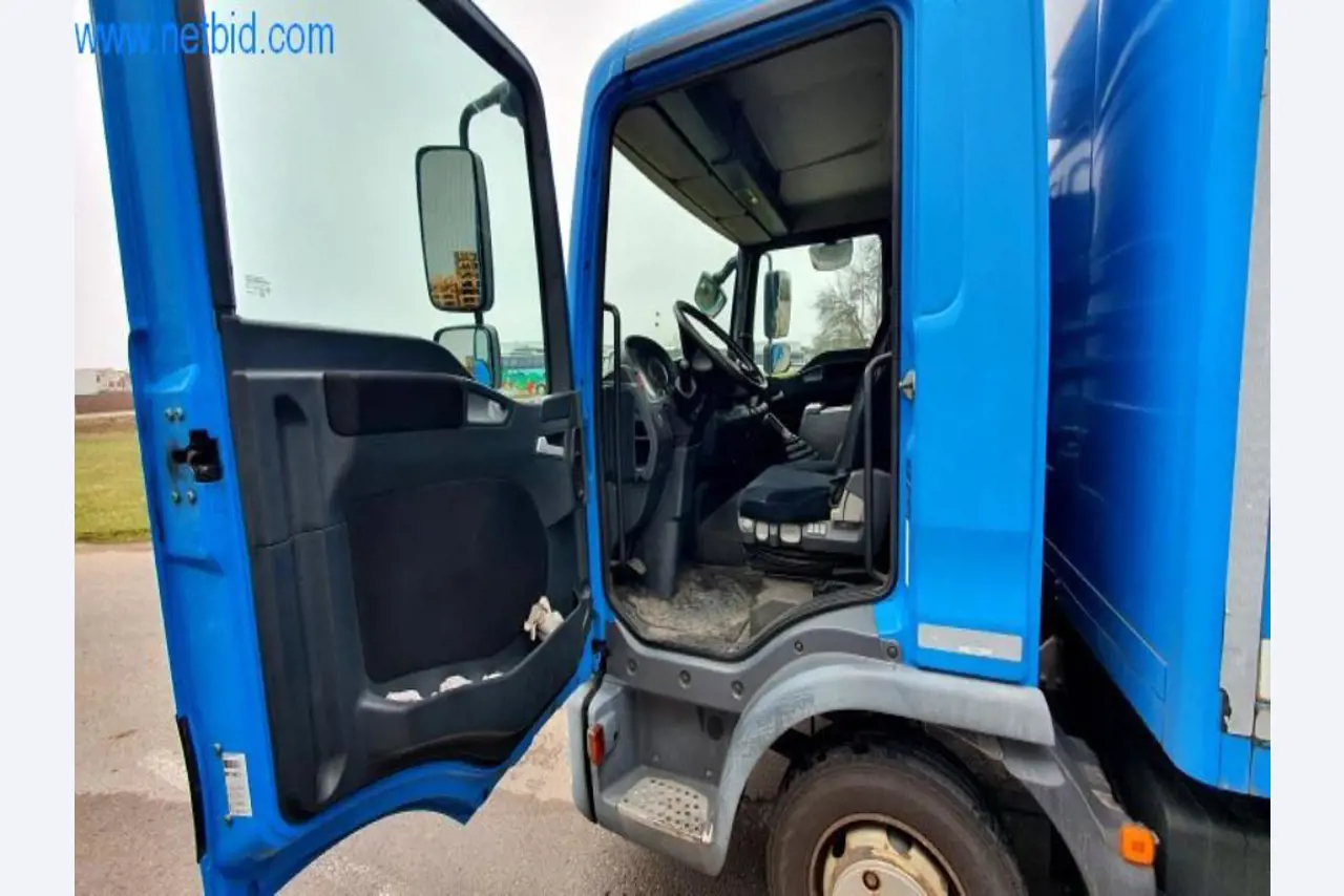 Máquinas para a produção de mobiliário para salas de estar-44