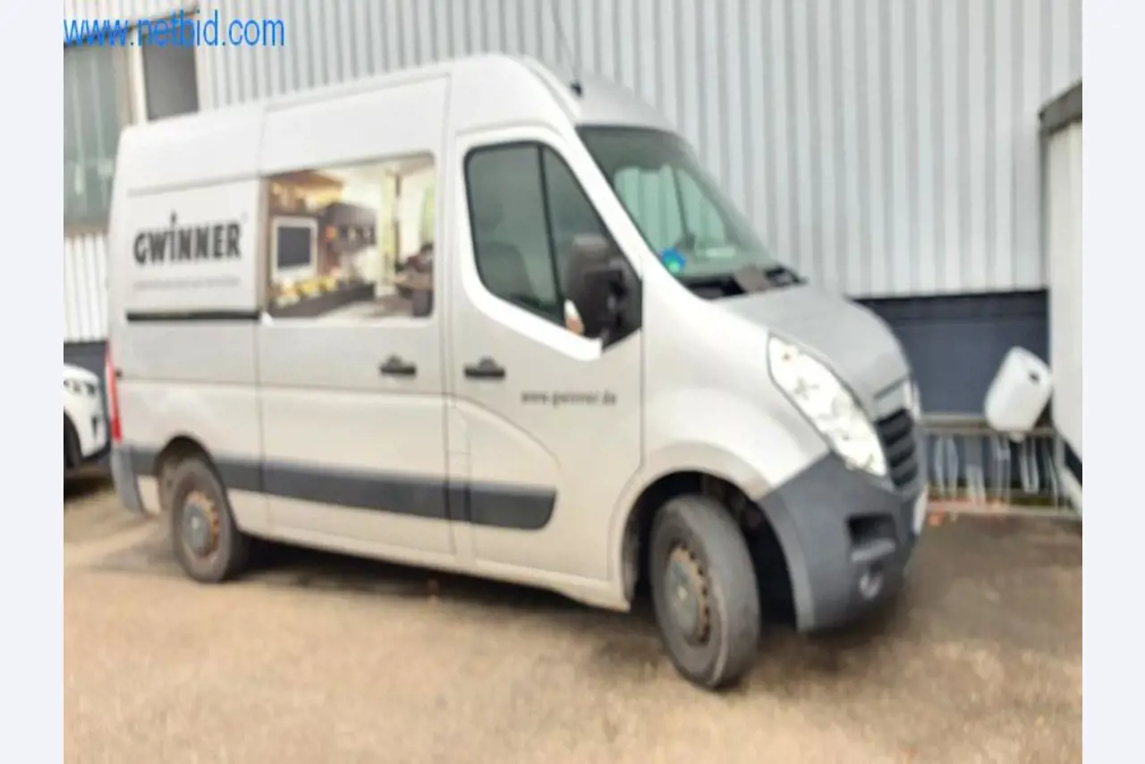 Máquinas para a produção de mobiliário para salas de estar-2