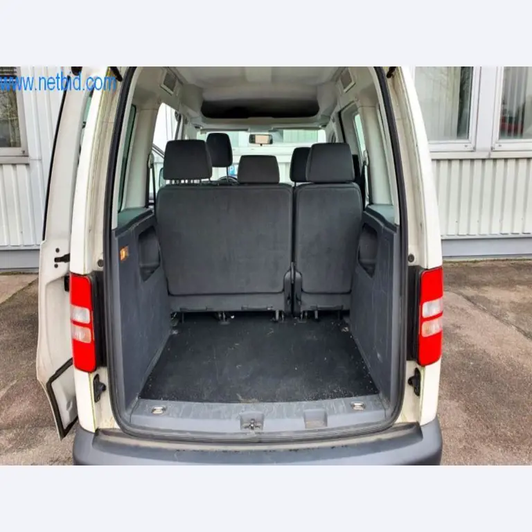 Máquinas para a produção de mobiliário para salas de estar-15