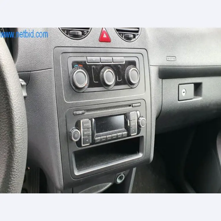 Máquinas para a produção de mobiliário para salas de estar-18