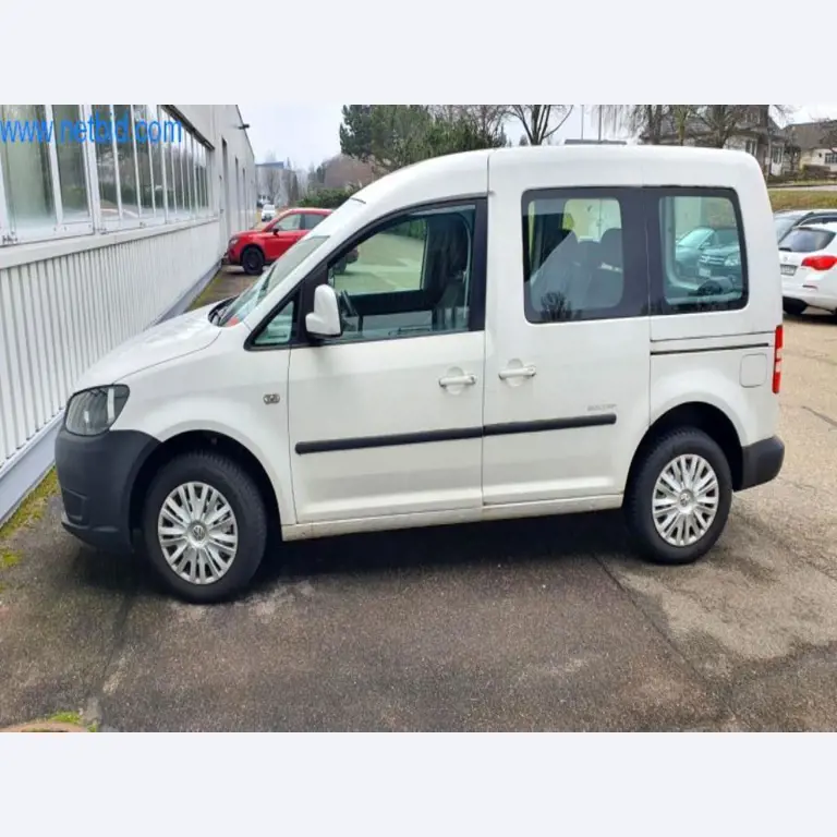 Máquinas para a produção de mobiliário para salas de estar-2