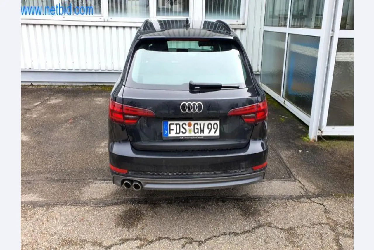 Máquinas para a produção de mobiliário para salas de estar-13