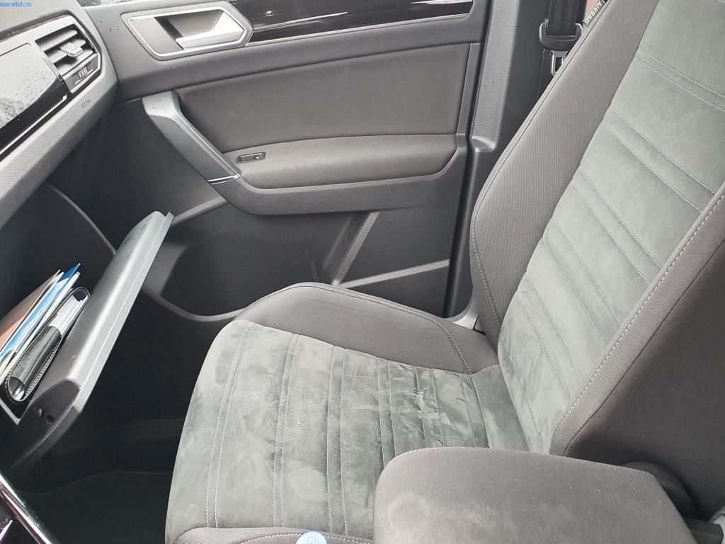 Máquinas para a produção de mobiliário para salas de estar-17