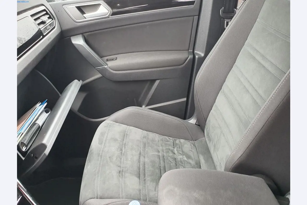 Máquinas para a produção de mobiliário para salas de estar-17