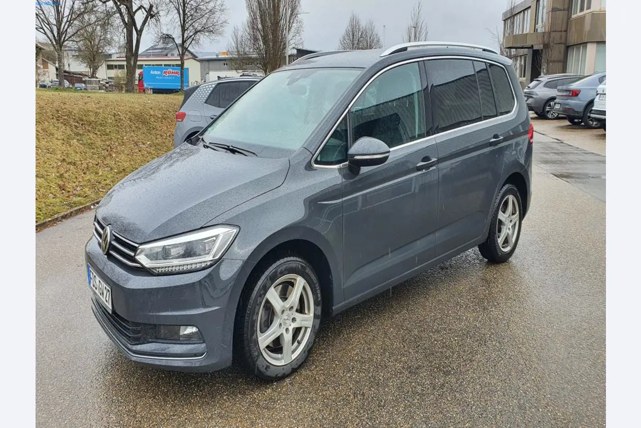 Máquinas para a produção de mobiliário para salas de estar-1