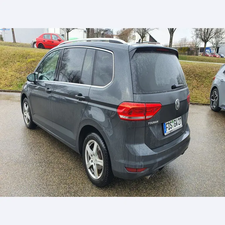 Máquinas para a produção de mobiliário para salas de estar-2