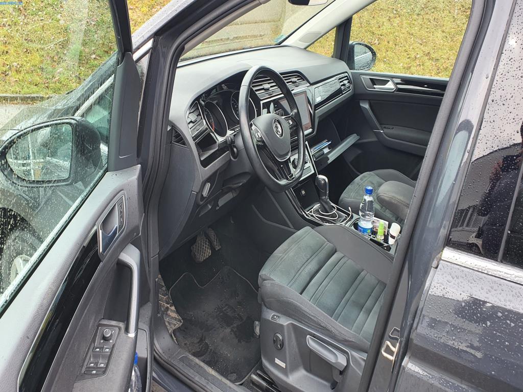 Máquinas para a produção de mobiliário para salas de estar-3