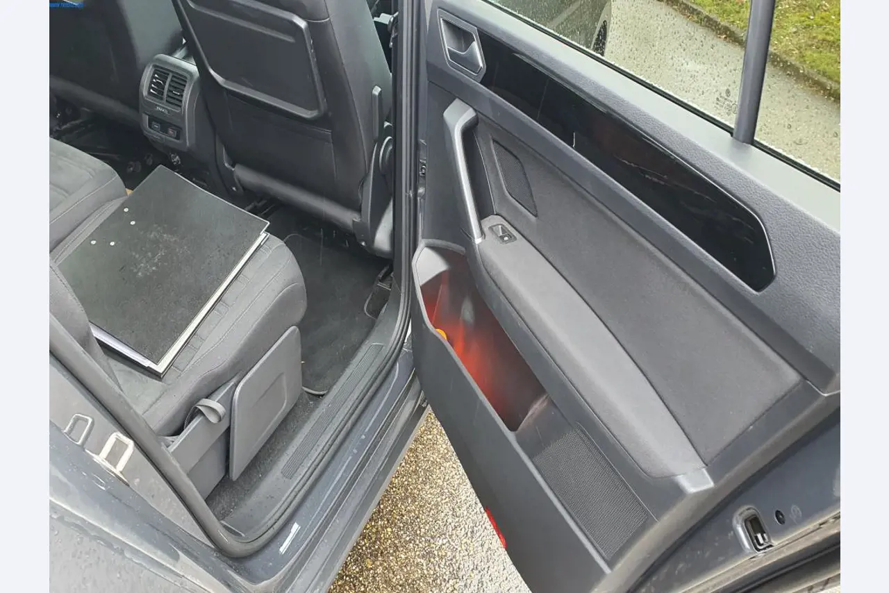 Máquinas para a produção de mobiliário para salas de estar-5