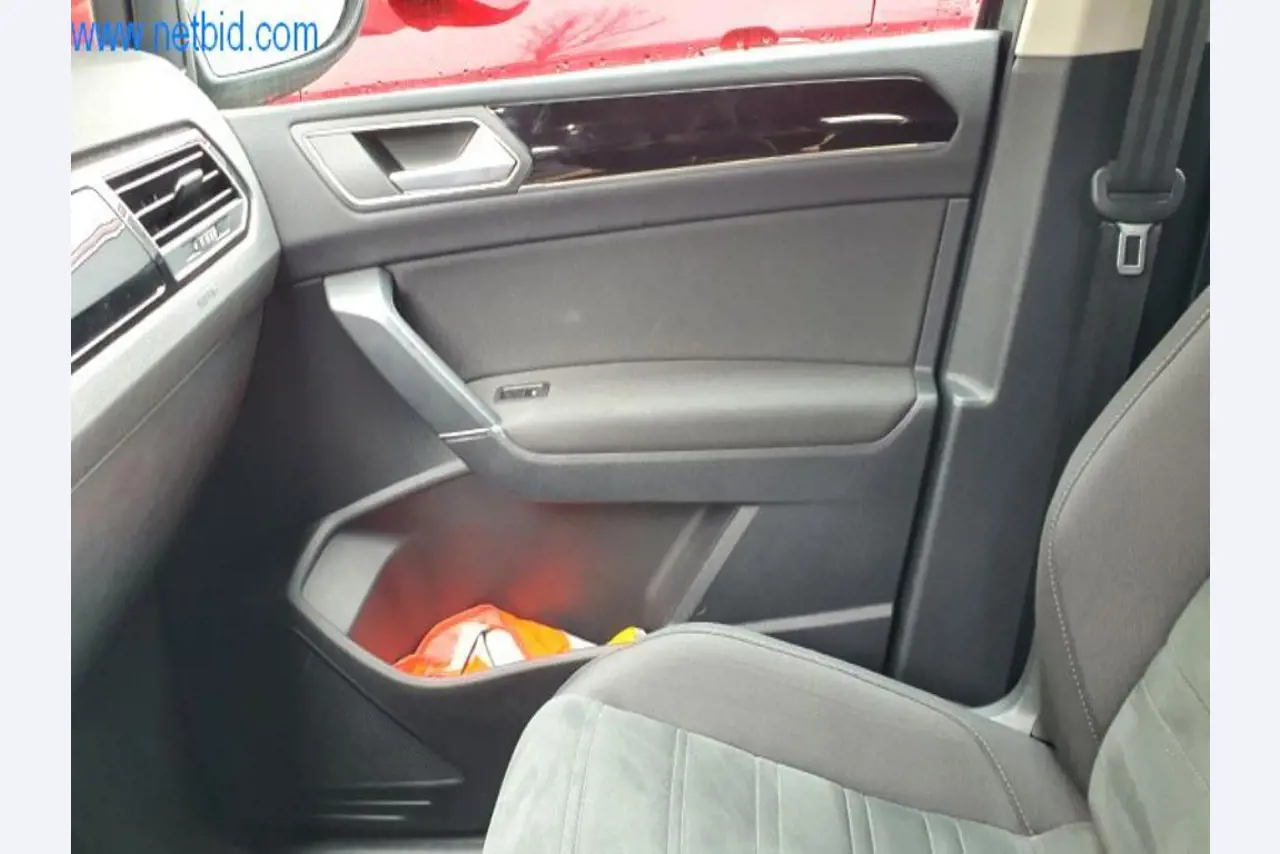 Máquinas para a produção de mobiliário para salas de estar-11