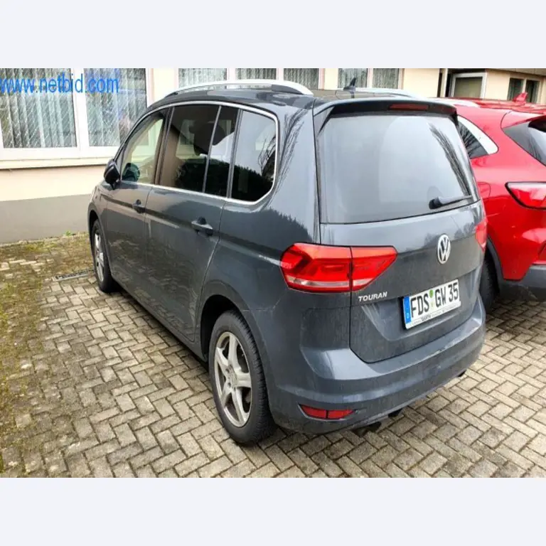 Máquinas para a produção de mobiliário para salas de estar-13