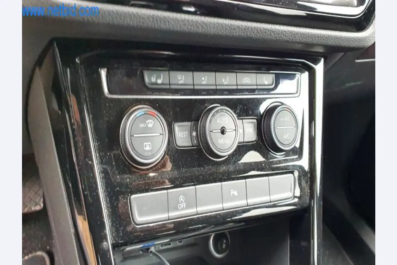 Máquinas para a produção de mobiliário para salas de estar-15