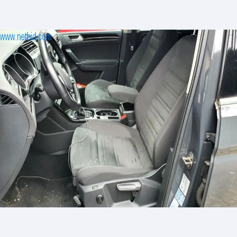 Máquinas para a produção de mobiliário para salas de estar-16