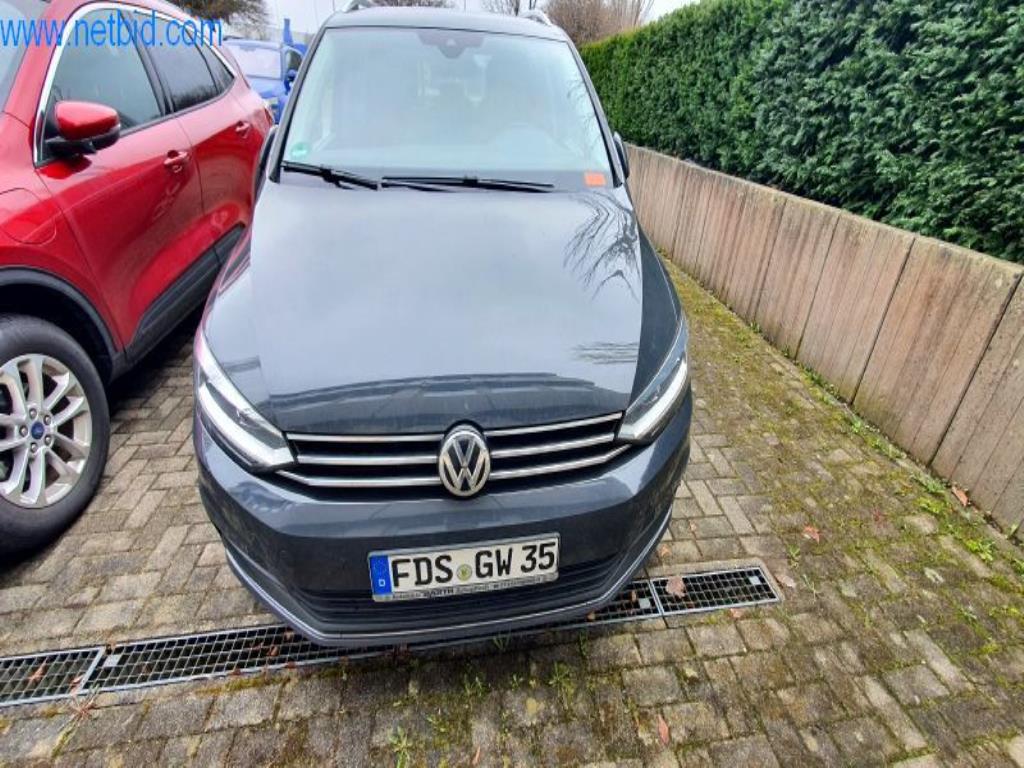 Máquinas para a produção de mobiliário para salas de estar-1