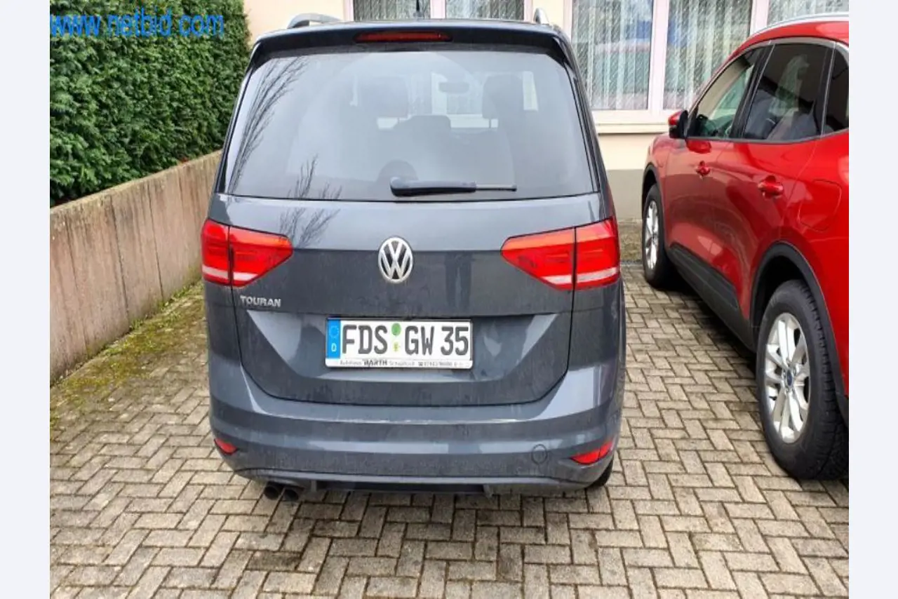 Máquinas para a produção de mobiliário para salas de estar-22