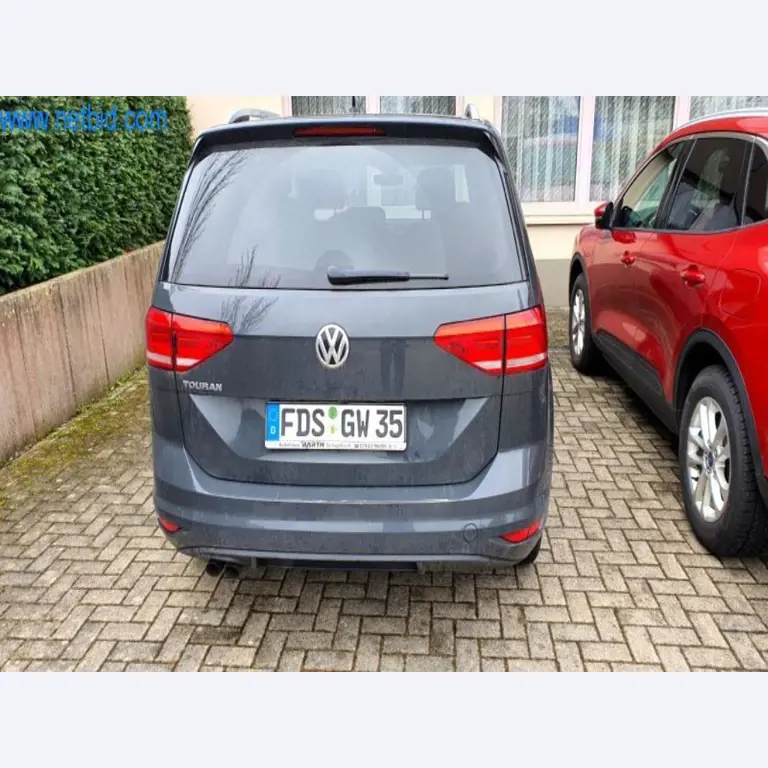 Máquinas para a produção de mobiliário para salas de estar-22