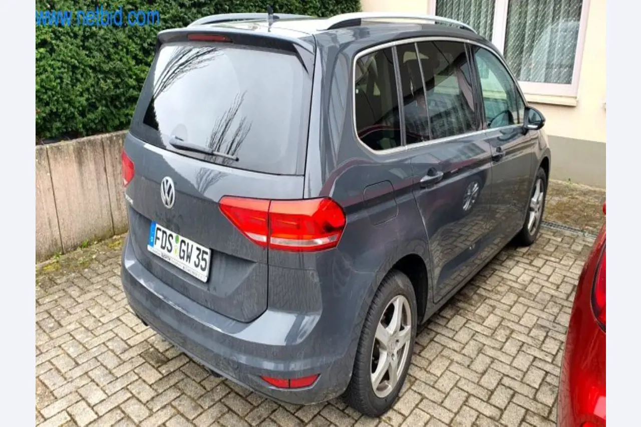 Máquinas para a produção de mobiliário para salas de estar-25