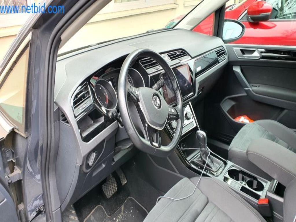 Máquinas para a produção de mobiliário para salas de estar-3