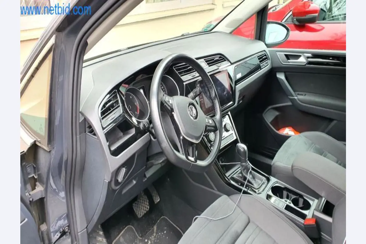 Máquinas para a produção de mobiliário para salas de estar-3