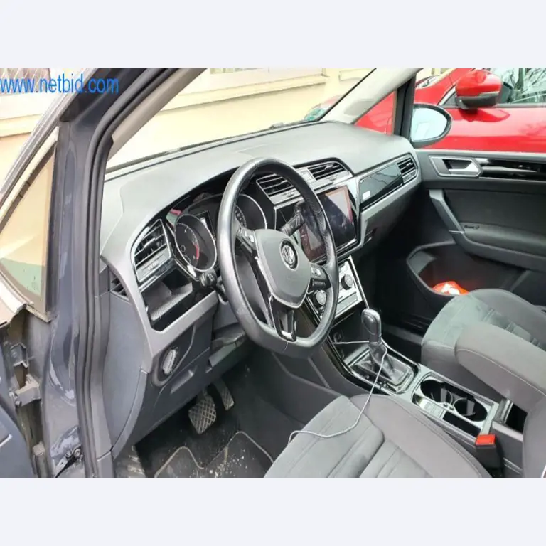 Máquinas para a produção de mobiliário para salas de estar-3