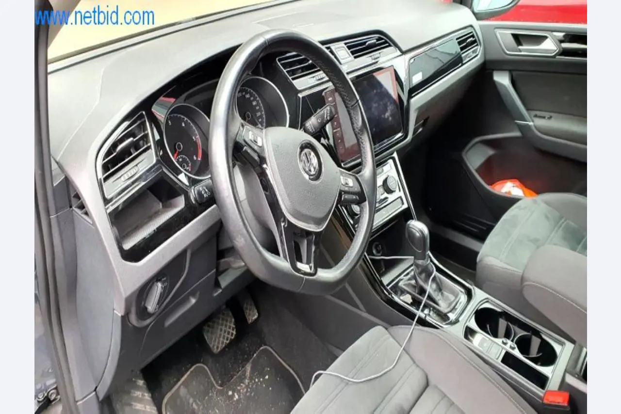 Máquinas para a produção de mobiliário para salas de estar-4