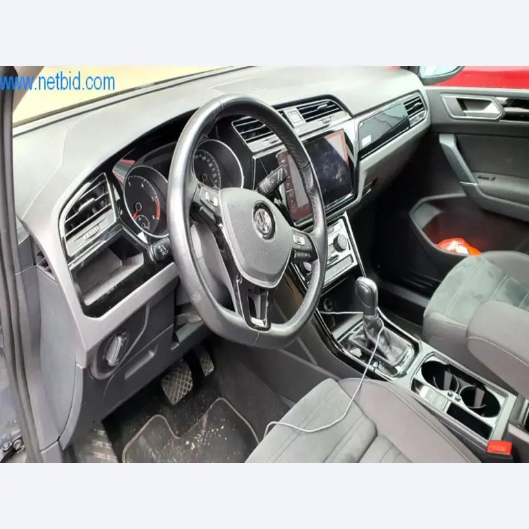 Máquinas para a produção de mobiliário para salas de estar-4