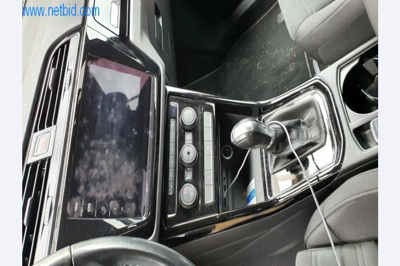 Máquinas para a produção de mobiliário para salas de estar-7