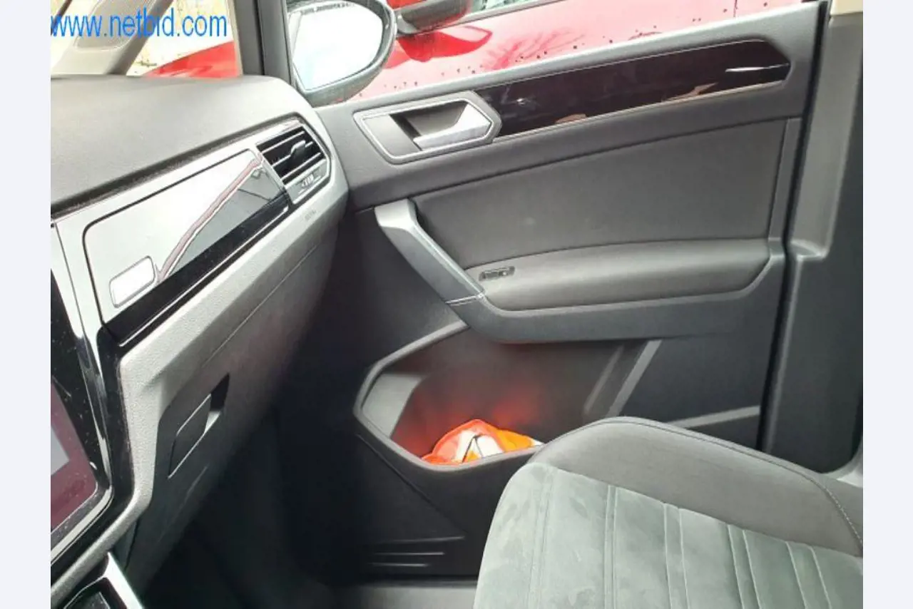 Máquinas para a produção de mobiliário para salas de estar-9