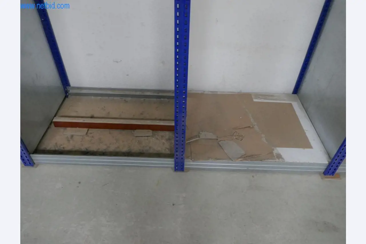 Stroje na výrobu obývacího nábytku-4