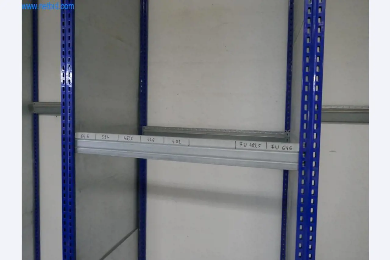 Stroje na výrobu obývacího nábytku-5