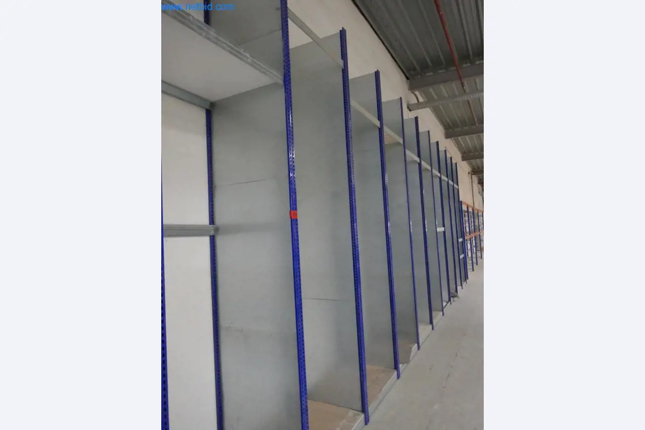 Stroje na výrobu obývacího nábytku-6