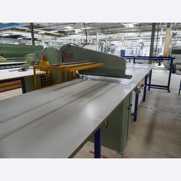 Machines voor de productie van woonkamermeubels-3