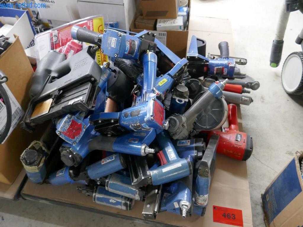 Maschinen zur Herstellung von Wohnraummöbeln-1