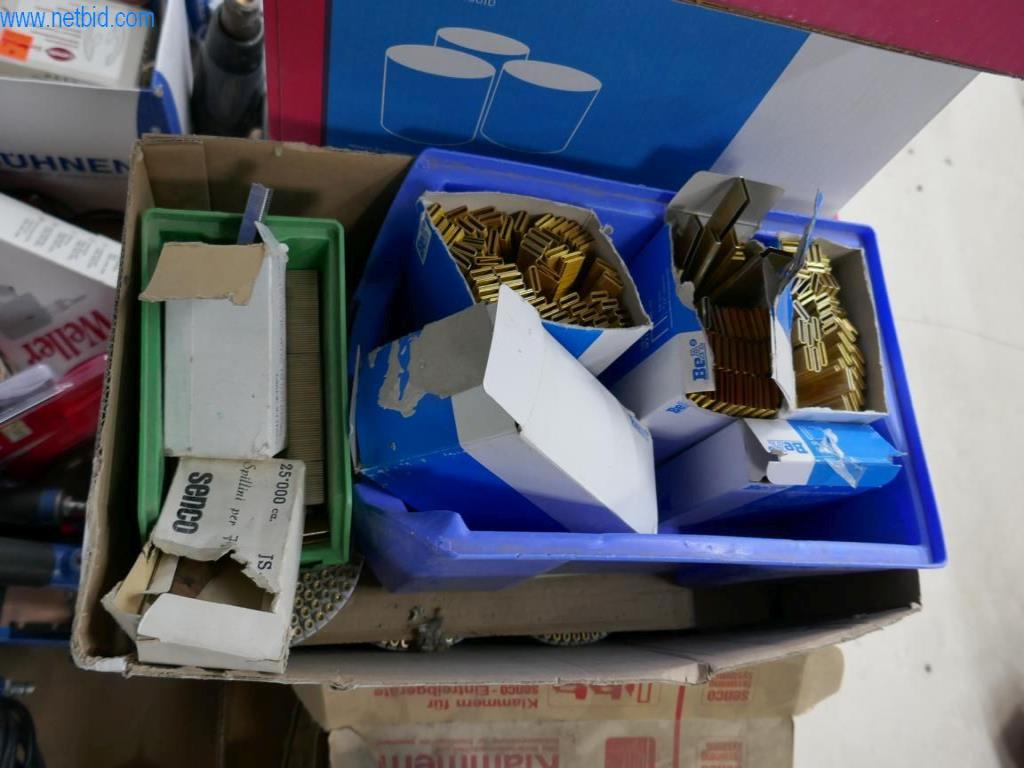 Maschinen zur Herstellung von Wohnraummöbeln-5