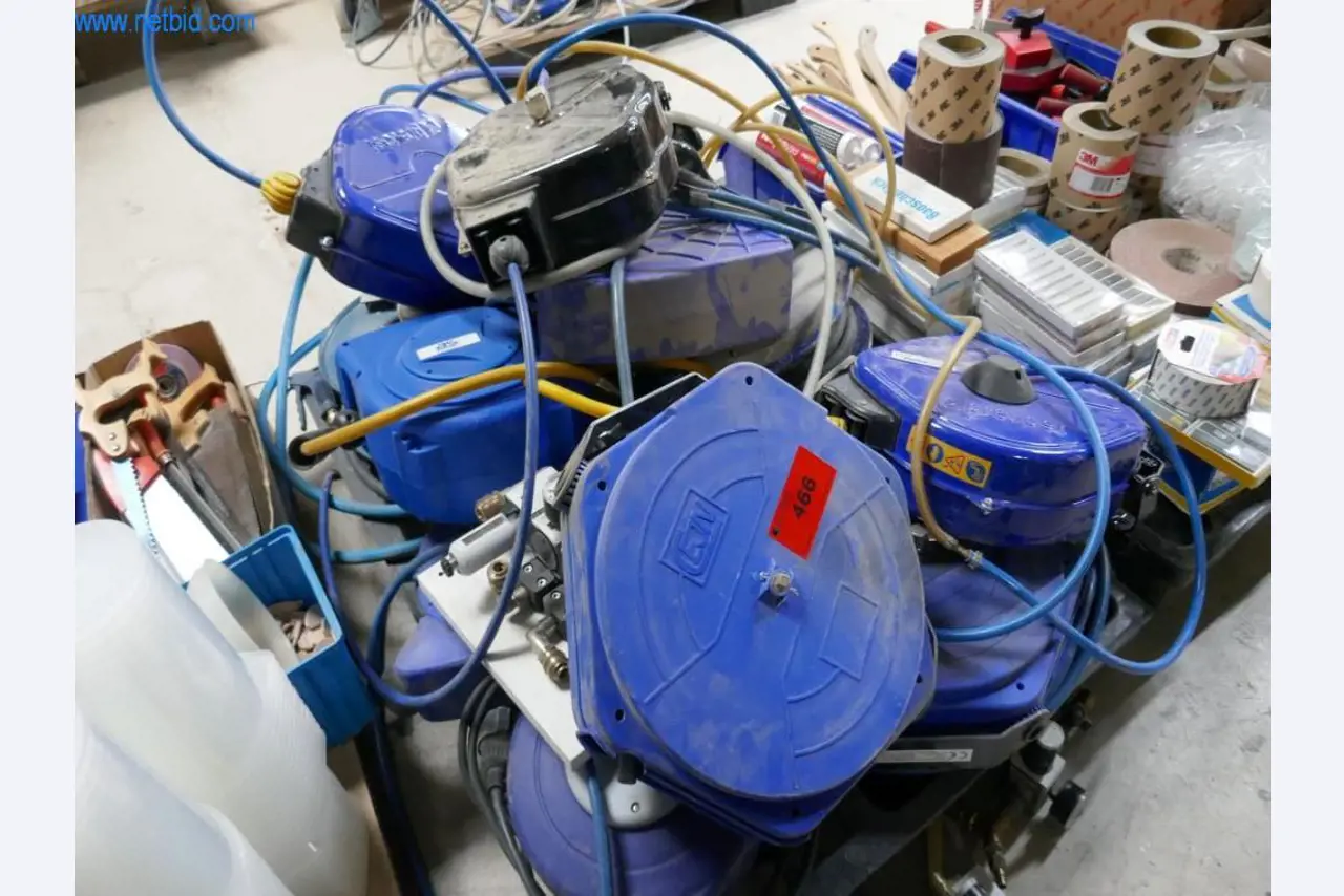 Maschinen zur Herstellung von Wohnraummöbeln-4