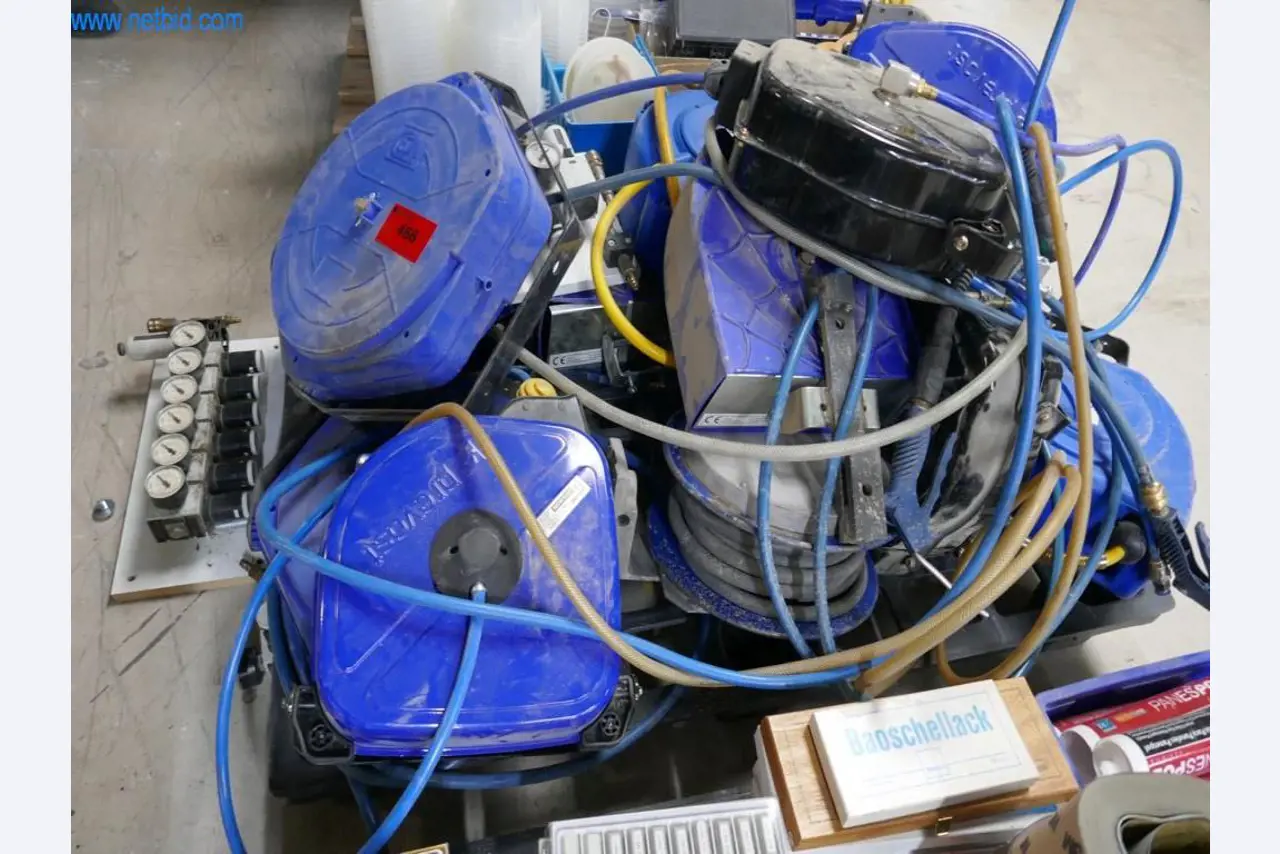 Maschinen zur Herstellung von Wohnraummöbeln-5