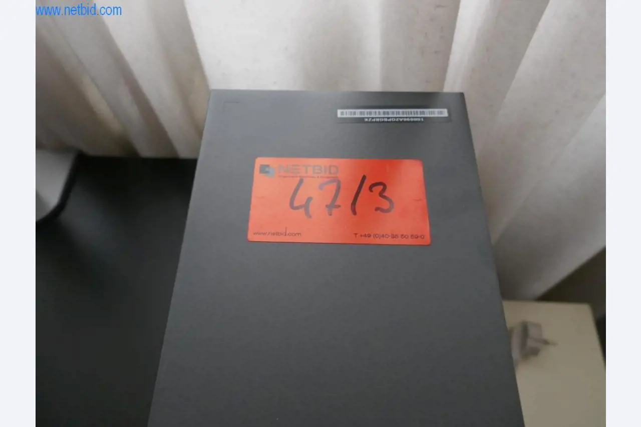 Stroje na výrobu obývacího nábytku-2